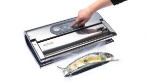 vacuum packing fish