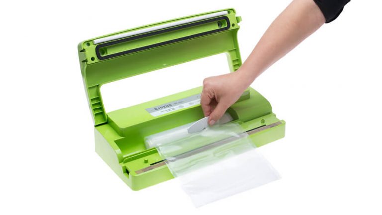 in-built foil roll compartment for vacuum bag rolls
