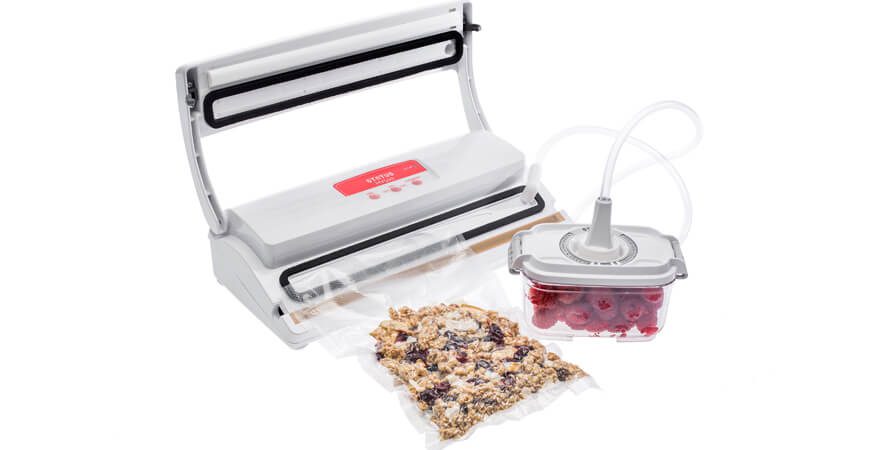 vacuum sealer with vacuum container