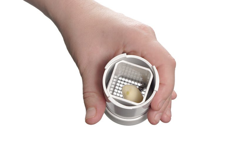garlic cutter how it works?