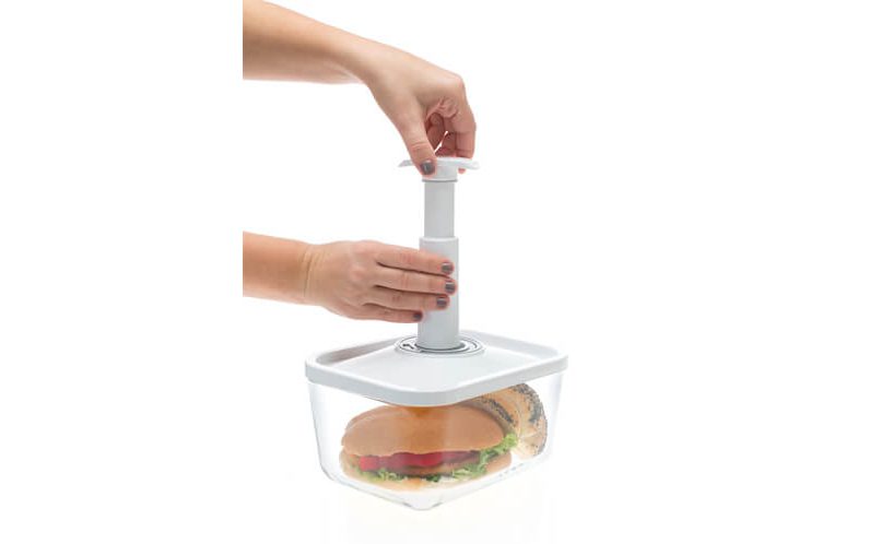 glass food container with vacuum lid