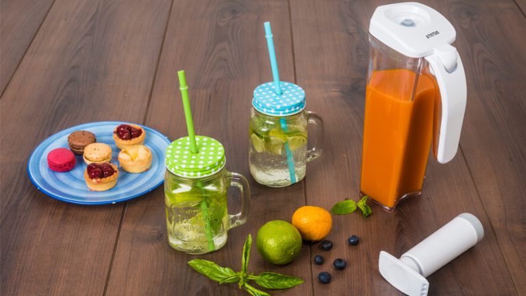 vacume jug for storing juice