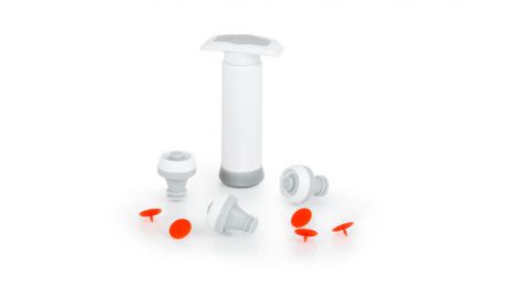 vacuum set of accessories for bottles and jars
