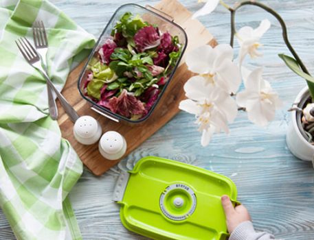 storing lettuce in the Status vacuum container