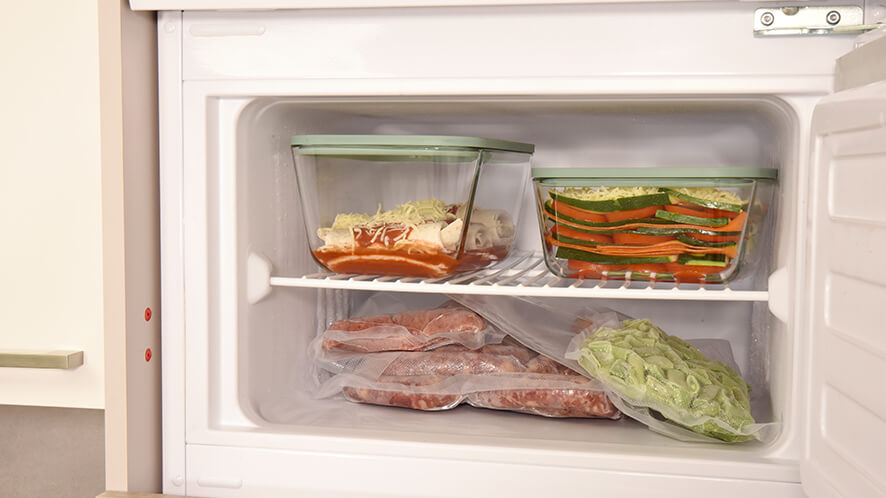 viva glass vacuum containers set_freezer-safe_886x498_ glass food containers